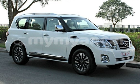 Buy Import Nissan Patrol White Car in Import - Dubai in Ayeyarwady