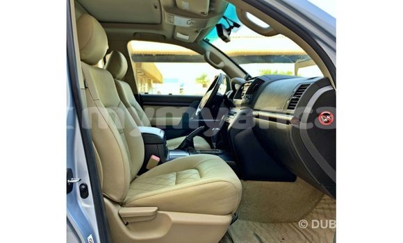 Buy Import Toyota Land Cruiser Blue Car in Import - Dubai in Ayeyarwady Buy Import Toyota Land Cruiser Blue Car in Import - Dubai in Ayeyarwady