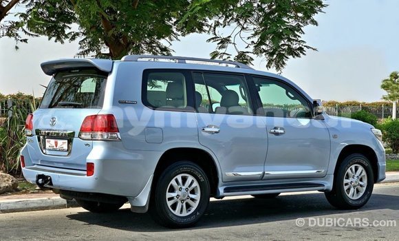 Buy Import Toyota Land Cruiser Blue Car in Import - Dubai in Ayeyarwady Buy Import Toyota Land Cruiser Blue Car in Import - Dubai in Ayeyarwady