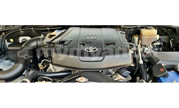 Buy Import Toyota Land Cruiser Blue Car in Import - Dubai in Ayeyarwady Buy Import Toyota Land Cruiser Blue Car in Import - Dubai in Ayeyarwady