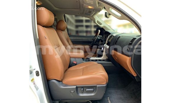 Buy Import Toyota Tundra White Car in Import - Dubai in Ayeyarwady Buy Import Toyota Tundra White Car in Import - Dubai in Ayeyarwady
