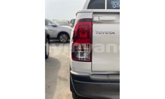 Buy Import Toyota Hilux White Car in Import - Dubai in Ayeyarwady Buy Import Toyota Hilux White Car in Import - Dubai in Ayeyarwady