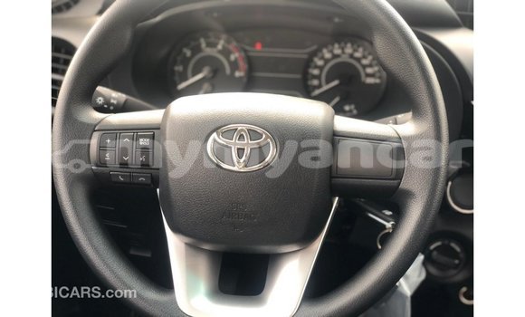 Buy Import Toyota Hilux White Car in Import - Dubai in Ayeyarwady Buy Import Toyota Hilux White Car in Import - Dubai in Ayeyarwady