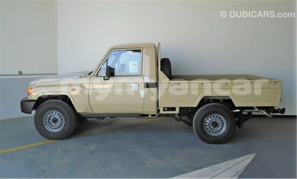 Buy Import Toyota Land Cruiser Beige Car in Import - Dubai in Ayeyarwady Buy Import Toyota Land Cruiser Beige Car in Import - Dubai in Ayeyarwady