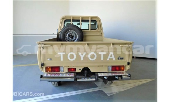 Buy Import Toyota Land Cruiser Beige Car in Import - Dubai in Ayeyarwady Buy Import Toyota Land Cruiser Beige Car in Import - Dubai in Ayeyarwady