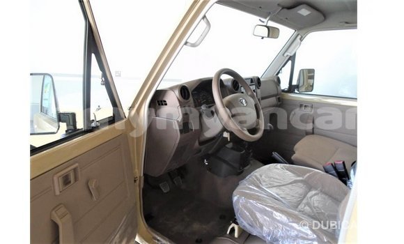 Buy Import Toyota Land Cruiser Beige Car in Import - Dubai in Ayeyarwady Buy Import Toyota Land Cruiser Beige Car in Import - Dubai in Ayeyarwady