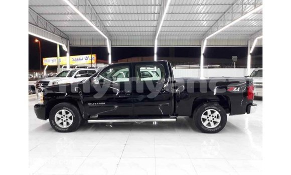 သွင်းကုန် Chevrolet Silverado Black ကား Import - Dubai Ayeyarwady သွင်းကုန် Chevrolet Silverado Black ကား Import - Dubai Ayeyarwady