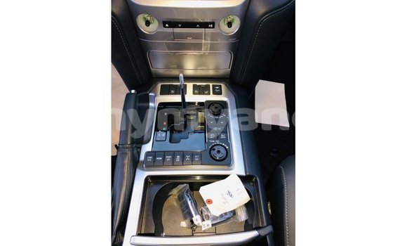 သွင်းကုန် Toyota Land Cruiser Black ကား Import - Dubai Ayeyarwady သွင်းကုန် Toyota Land Cruiser Black ကား Import - Dubai Ayeyarwady