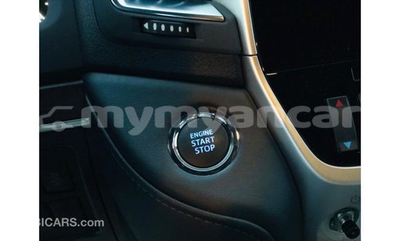 သွင်းကုန် Toyota Land Cruiser Black ကား Import - Dubai Ayeyarwady သွင်းကုန် Toyota Land Cruiser Black ကား Import - Dubai Ayeyarwady