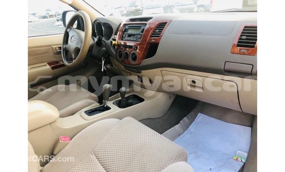 သွင်းကုန် Toyota Fortuner Black ကား Import - Dubai Ayeyarwady သွင်းကုန် Toyota Fortuner Black ကား Import - Dubai Ayeyarwady