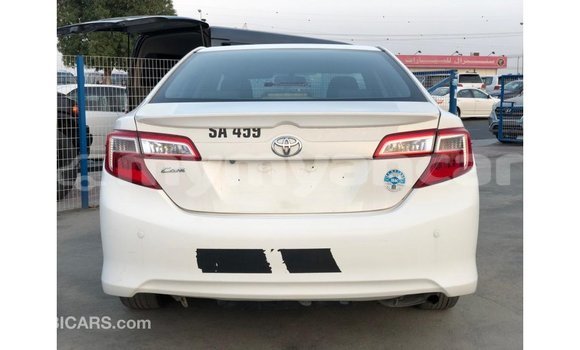 Buy Import Toyota Camry White Car in Import - Dubai in Ayeyarwady Buy Import Toyota Camry White Car in Import - Dubai in Ayeyarwady