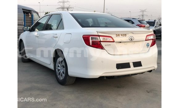 Buy Import Toyota Camry White Car in Import - Dubai in Ayeyarwady Buy Import Toyota Camry White Car in Import - Dubai in Ayeyarwady