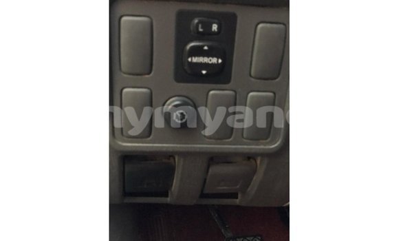 သွင်းကုန် Toyota Hilux White ကား Import - Dubai Ayeyarwady သွင်းကုန် Toyota Hilux White ကား Import - Dubai Ayeyarwady