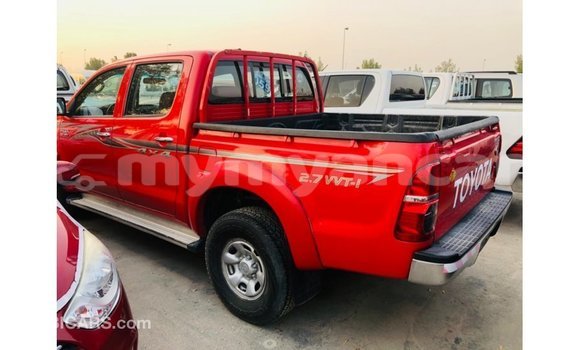 သွင်းကုန် Toyota Hilux Red ကား Import - Dubai Ayeyarwady သွင်းကုန် Toyota Hilux Red ကား Import - Dubai Ayeyarwady