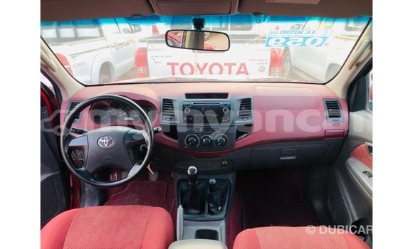 သွင်းကုန် Toyota Hilux Red ကား Import - Dubai Ayeyarwady သွင်းကုန် Toyota Hilux Red ကား Import - Dubai Ayeyarwady