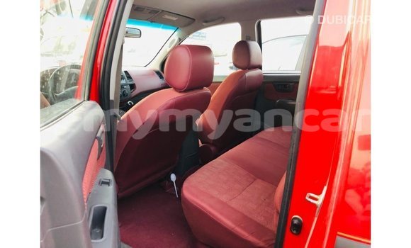 သွင်းကုန် Toyota Hilux Red ကား Import - Dubai Ayeyarwady သွင်းကုန် Toyota Hilux Red ကား Import - Dubai Ayeyarwady