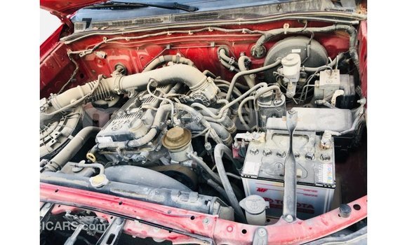 သွင်းကုန် Toyota Hilux Red ကား Import - Dubai Ayeyarwady သွင်းကုန် Toyota Hilux Red ကား Import - Dubai Ayeyarwady