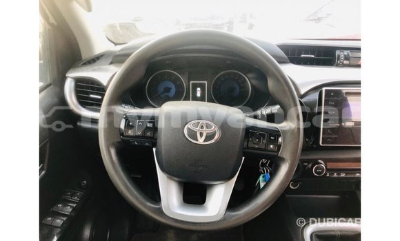 သွင်းကုန် Toyota Hilux White ကား Import - Dubai Ayeyarwady သွင်းကုန် Toyota Hilux White ကား Import - Dubai Ayeyarwady