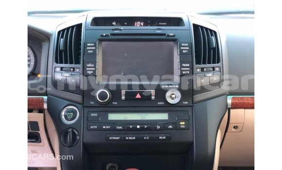 သွင်းကုန် Toyota Land Cruiser Black ကား Import - Dubai Ayeyarwady သွင်းကုန် Toyota Land Cruiser Black ကား Import - Dubai Ayeyarwady