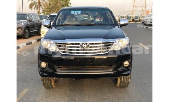 သွင်းကုန် Toyota Fortuner Black ကား Import - Dubai Ayeyarwady သွင်းကုန် Toyota Fortuner Black ကား Import - Dubai Ayeyarwady