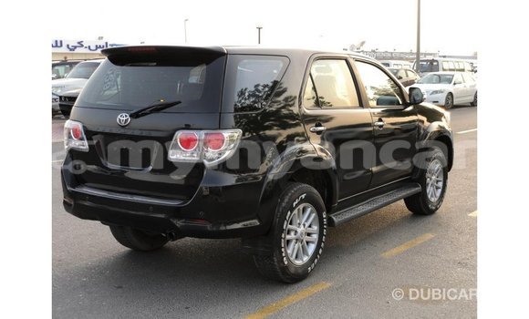 သွင်းကုန် Toyota Fortuner Black ကား Import - Dubai Ayeyarwady သွင်းကုန် Toyota Fortuner Black ကား Import - Dubai Ayeyarwady
