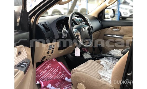 သွင်းကုန် Toyota Fortuner Black ကား Import - Dubai Ayeyarwady သွင်းကုန် Toyota Fortuner Black ကား Import - Dubai Ayeyarwady