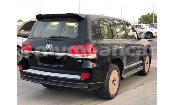 သွင်းကုန် Toyota Land Cruiser Black ကား Import - Dubai Ayeyarwady သွင်းကုန် Toyota Land Cruiser Black ကား Import - Dubai Ayeyarwady