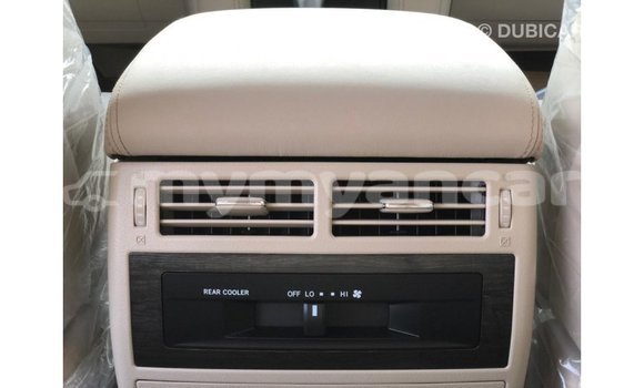 သွင်းကုန် Toyota Land Cruiser Black ကား Import - Dubai Ayeyarwady သွင်းကုန် Toyota Land Cruiser Black ကား Import - Dubai Ayeyarwady