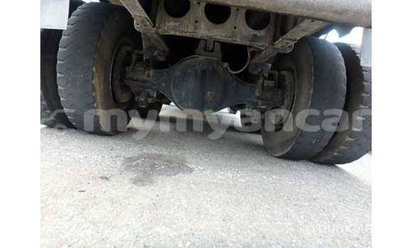 Acheter Import Utilitaire Nissan Evalia Bleu à Import - Dubai, #<Region:0x000000000c5121b8> Acheter Import Utilitaire Nissan Evalia Bleu à Import - Dubai, #<Region:0x000000000c5121b8>