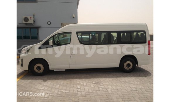 သွင်းကုန် Toyota Hiace White ကား Import - Dubai Ayeyarwady သွင်းကုန် Toyota Hiace White ကား Import - Dubai Ayeyarwady