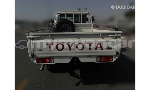 Buy Import Toyota Land Cruiser White Car in Import - Dubai in Ayeyarwady Buy Import Toyota Land Cruiser White Car in Import - Dubai in Ayeyarwady