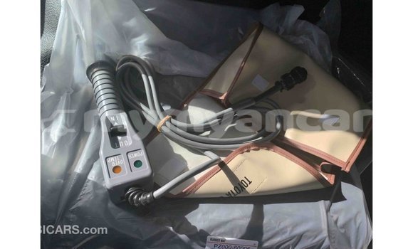 Buy Import Toyota Land Cruiser White Car in Import - Dubai in Ayeyarwady Buy Import Toyota Land Cruiser White Car in Import - Dubai in Ayeyarwady