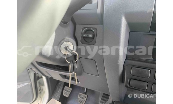 Buy Import Toyota Land Cruiser White Car in Import - Dubai in Ayeyarwady Buy Import Toyota Land Cruiser White Car in Import - Dubai in Ayeyarwady