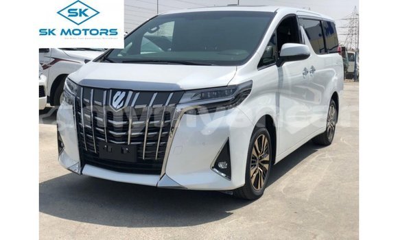 သွင်းကုန် Toyota Alphard White ကား Import - Dubai Ayeyarwady