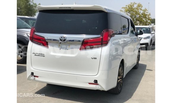 သွင်းကုန် Toyota Alphard White ကား Import - Dubai Ayeyarwady သွင်းကုန် Toyota Alphard White ကား Import - Dubai Ayeyarwady