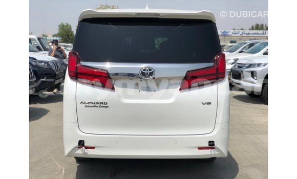 သွင်းကုန် Toyota Alphard White ကား Import - Dubai Ayeyarwady သွင်းကုန် Toyota Alphard White ကား Import - Dubai Ayeyarwady