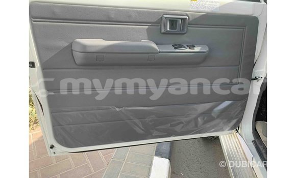 Buy Import Toyota Land Cruiser White Car in Import - Dubai in Ayeyarwady Buy Import Toyota Land Cruiser White Car in Import - Dubai in Ayeyarwady