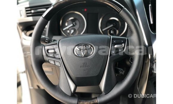 သွင်းကုန် Toyota Alphard White ကား Import - Dubai Ayeyarwady သွင်းကုန် Toyota Alphard White ကား Import - Dubai Ayeyarwady