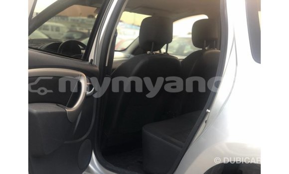 သွင်းကုန် Renault Duster Other ကား Import - Dubai Ayeyarwady သွင်းကုန် Renault Duster Other ကား Import - Dubai Ayeyarwady