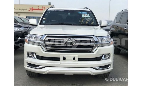Buy Import Toyota Land Cruiser White Car in Import - Dubai in Ayeyarwady Buy Import Toyota Land Cruiser White Car in Import - Dubai in Ayeyarwady