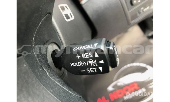 Buy Import Toyota Land Cruiser White Car in Import - Dubai in Ayeyarwady Buy Import Toyota Land Cruiser White Car in Import - Dubai in Ayeyarwady