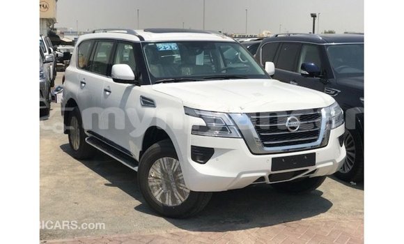 သွင်းကုန် Nissan Patrol White ကား Import - Dubai Ayeyarwady သွင်းကုန် Nissan Patrol White ကား Import - Dubai Ayeyarwady