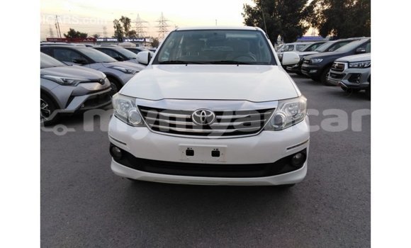 Buy Import Toyota Fortuner White Car in Import - Dubai in Ayeyarwady Buy Import Toyota Fortuner White Car in Import - Dubai in Ayeyarwady