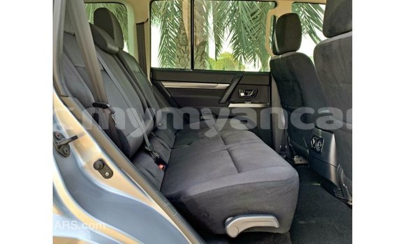 Buy Import Mitsubishi Pajero Other Car in Import - Dubai in Ayeyarwady Buy Import Mitsubishi Pajero Other Car in Import - Dubai in Ayeyarwady