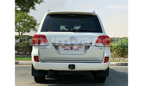 Buy Import Toyota Land Cruiser White Car in Import - Dubai in Ayeyarwady Buy Import Toyota Land Cruiser White Car in Import - Dubai in Ayeyarwady