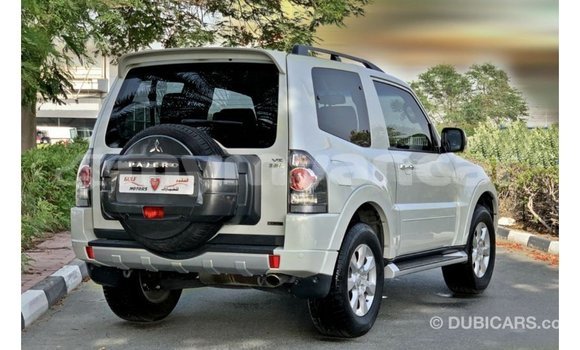 Acheter Import Voiture Mitsubishi Pajero Blanc à Import - Dubai, #<Region:0x000000000c5121b8> Acheter Import Voiture Mitsubishi Pajero Blanc à Import - Dubai, #<Region:0x000000000c5121b8>