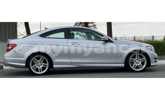 Acheter Import Voiture Mercedes-Benz 190 (W201) Autre à Import - Dubai, #<Region:0x000000000c5121b8> Acheter Import Voiture Mercedes-Benz 190 (W201) Autre à Import - Dubai, #<Region:0x000000000c5121b8>
