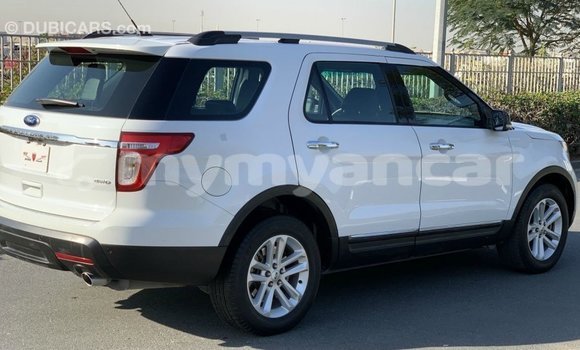 Buy Import Ford Explorer White Car in Import - Dubai in Ayeyarwady Buy Import Ford Explorer White Car in Import - Dubai in Ayeyarwady