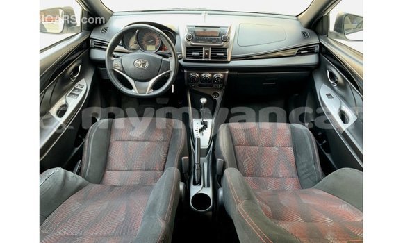 Acheter Import Voiture Toyota Yaris Blanc à Import - Dubai, #<Region:0x000000000c5121b8> Acheter Import Voiture Toyota Yaris Blanc à Import - Dubai, #<Region:0x000000000c5121b8>