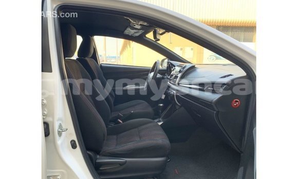 Acheter Import Voiture Toyota Yaris Blanc à Import - Dubai, #<Region:0x000000000c5121b8> Acheter Import Voiture Toyota Yaris Blanc à Import - Dubai, #<Region:0x000000000c5121b8>
